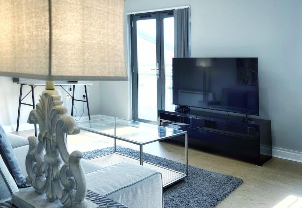 דירות סוואנסי New Luxurious And Business Apt מראה חיצוני תמונה